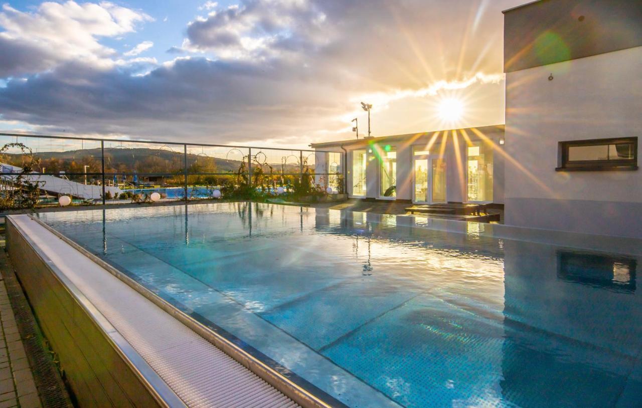 Termaly Male Bielice Hotel Partizanske Ngoại thất bức ảnh