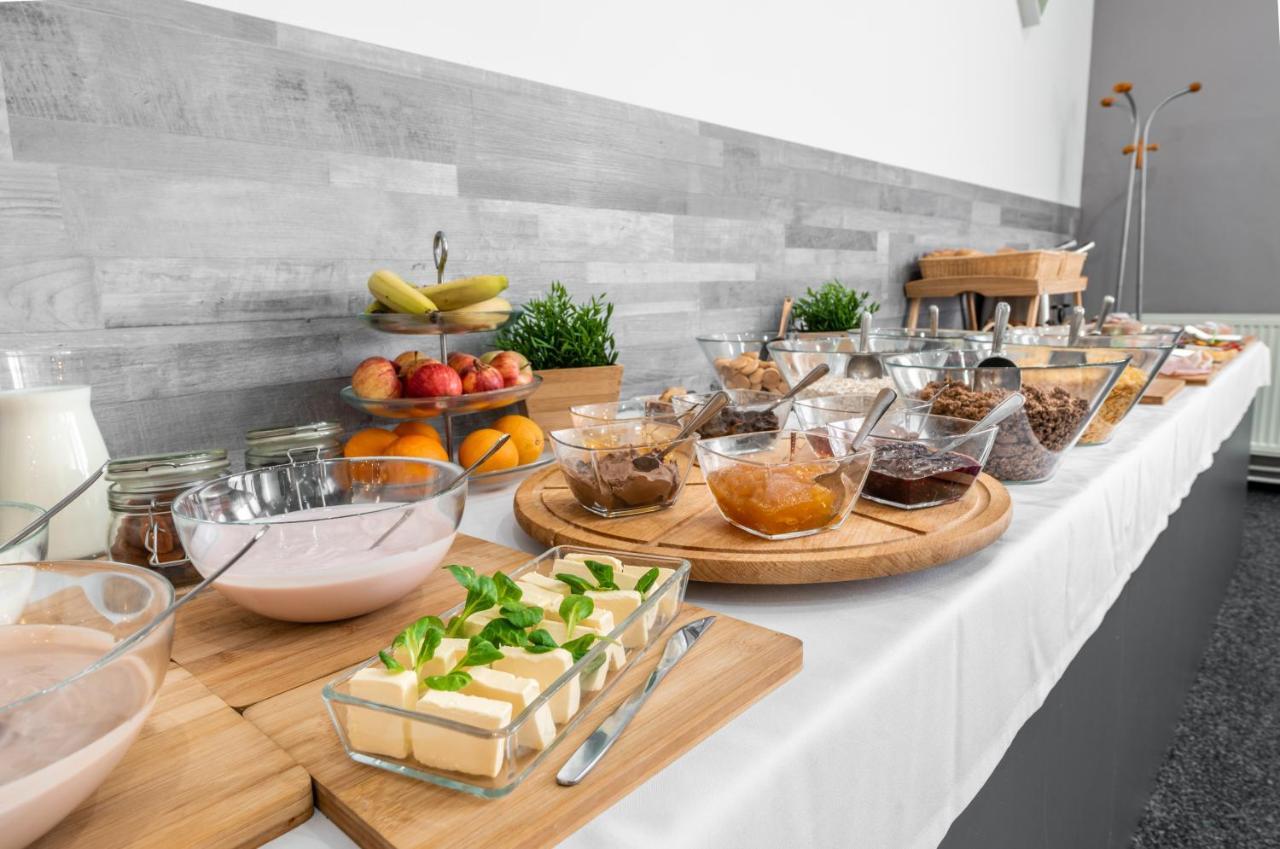 Termaly Male Bielice Hotel Partizanske Ngoại thất bức ảnh