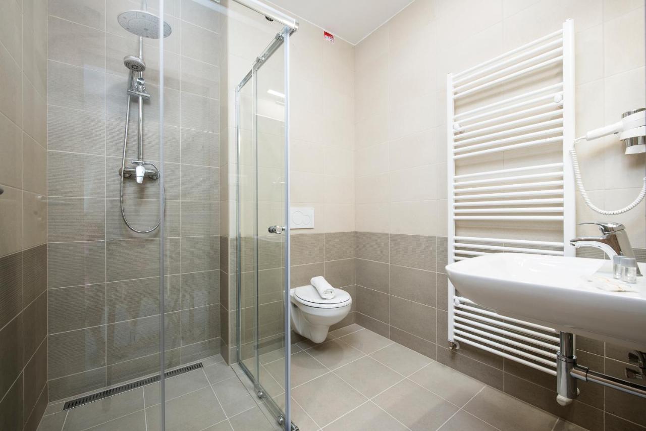 Termaly Male Bielice Hotel Partizanske Ngoại thất bức ảnh