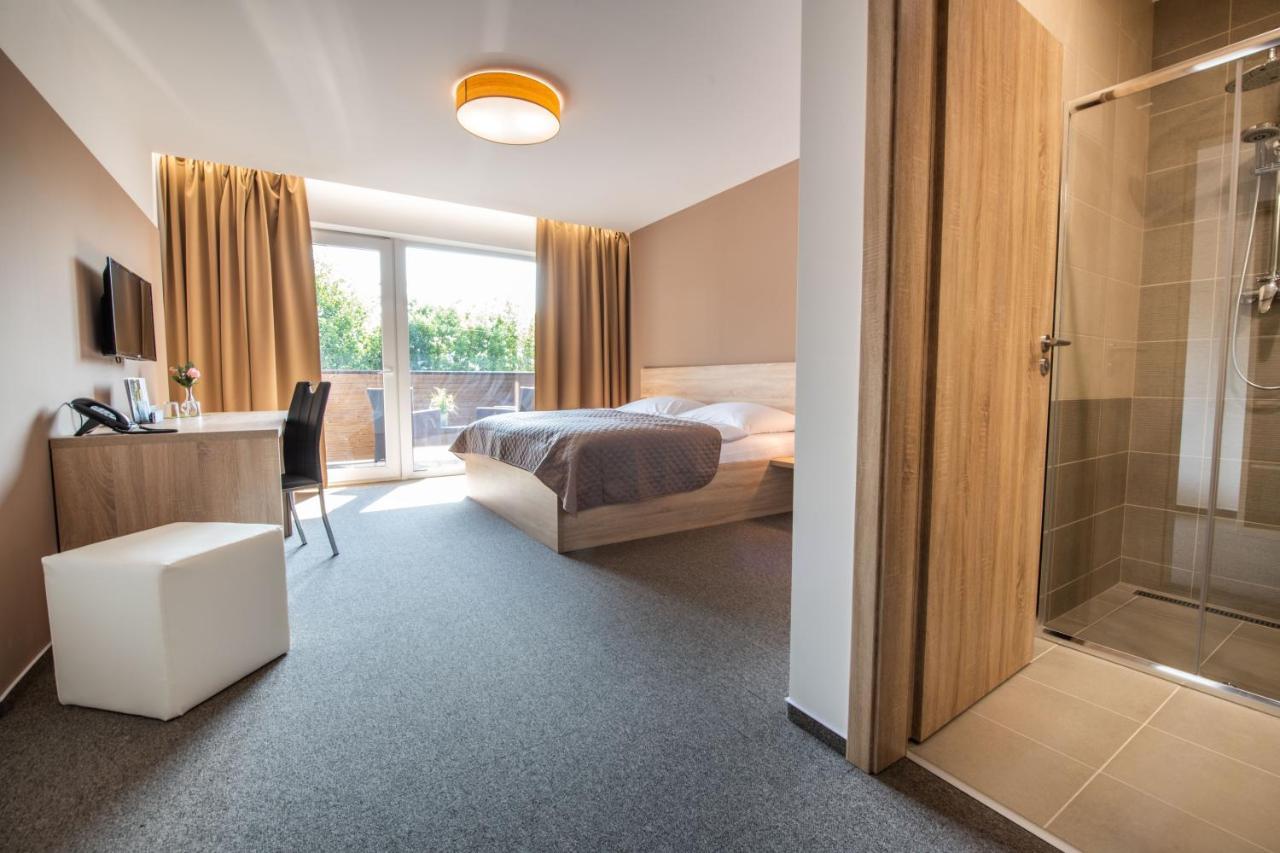 Termaly Male Bielice Hotel Partizanske Ngoại thất bức ảnh