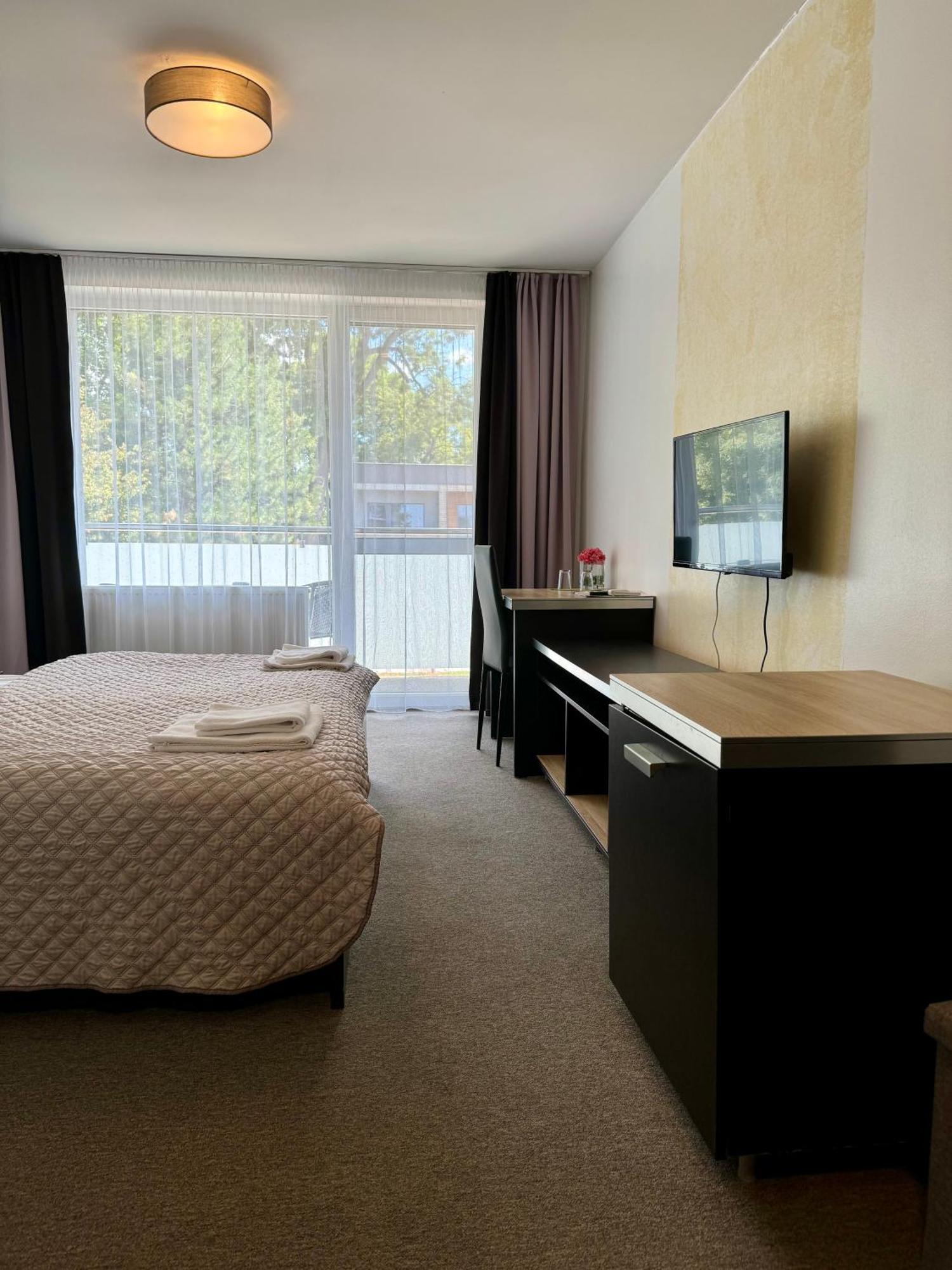 Termaly Male Bielice Hotel Partizanske Ngoại thất bức ảnh
