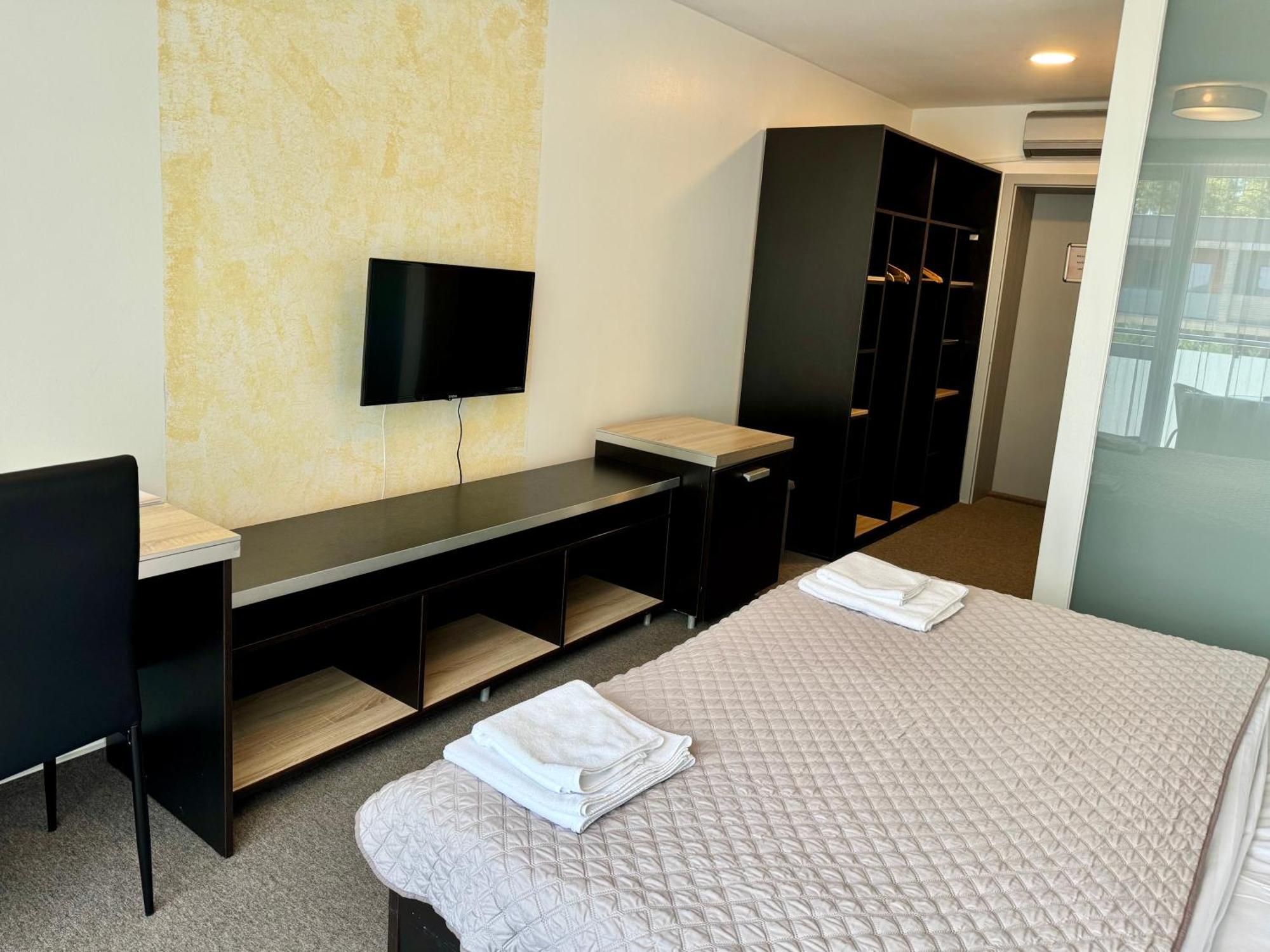 Termaly Male Bielice Hotel Partizanske Ngoại thất bức ảnh