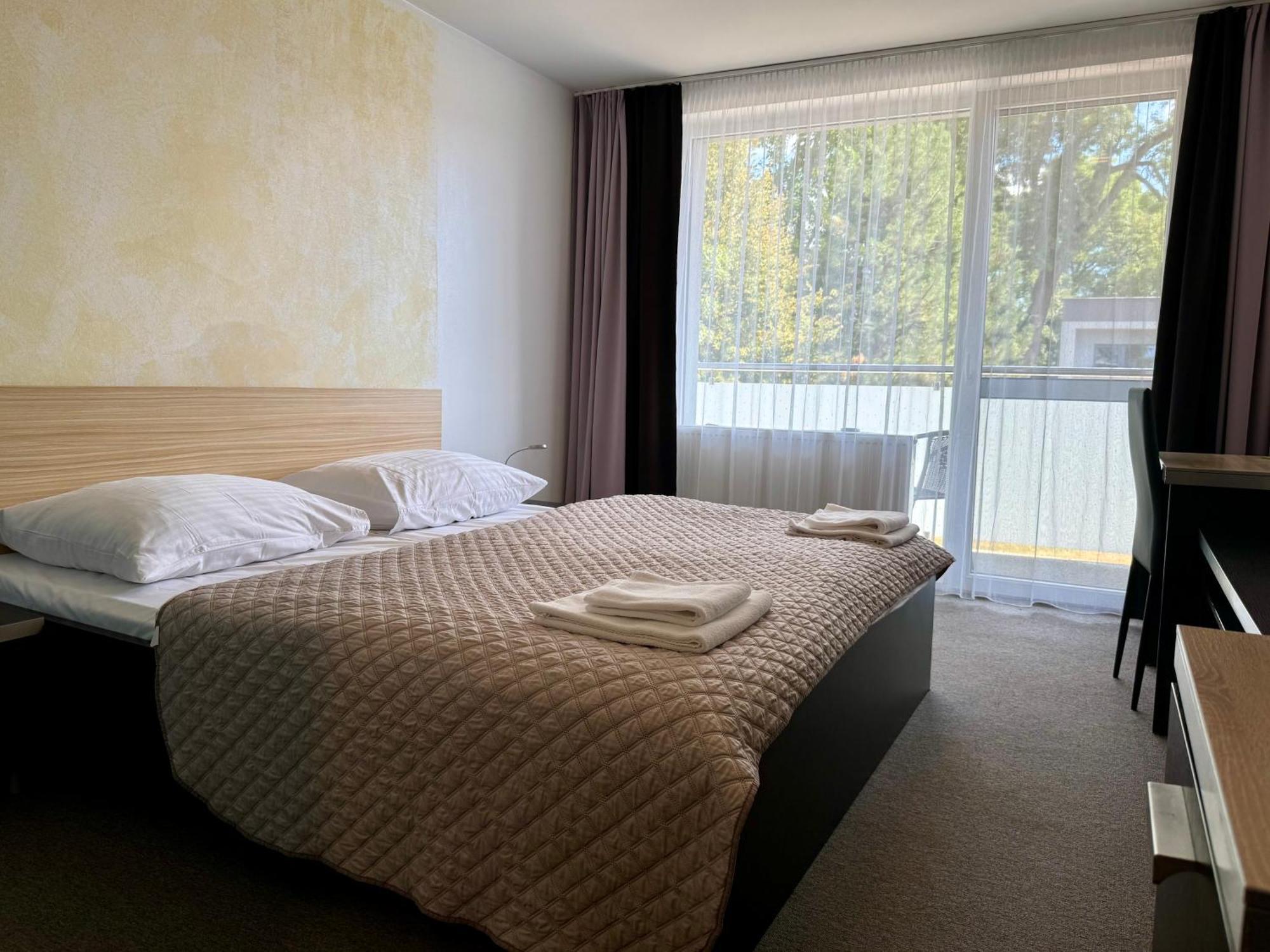 Termaly Male Bielice Hotel Partizanske Ngoại thất bức ảnh